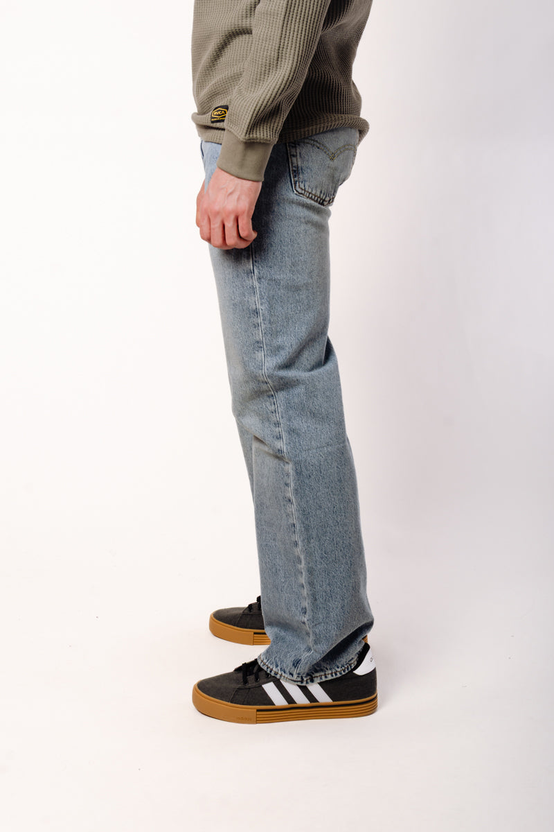 567 Relaxed Flare Jeans - 32