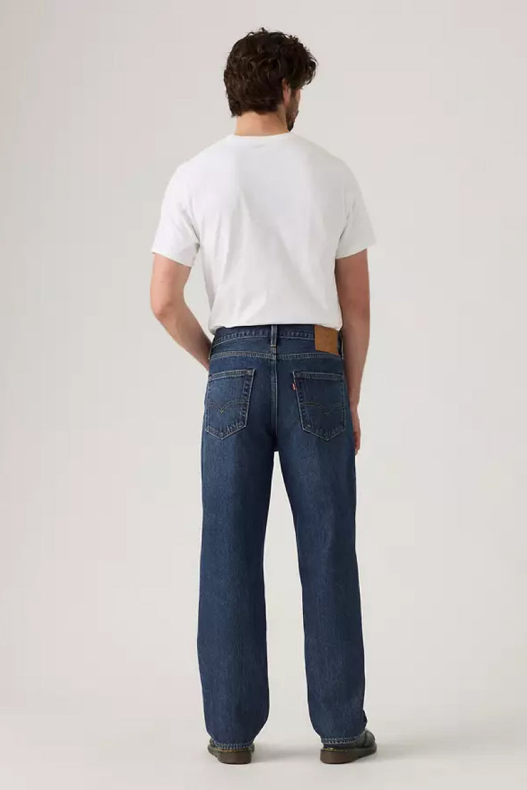 568 Loose Straight Jeans