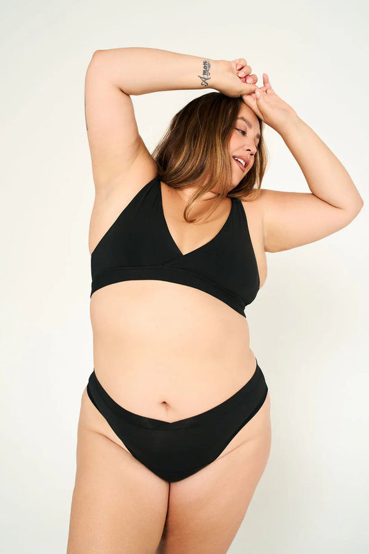 Crossover Thong - Black - BLK