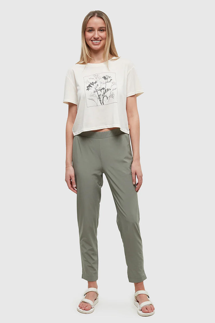 Floral Crop Tee - UND
