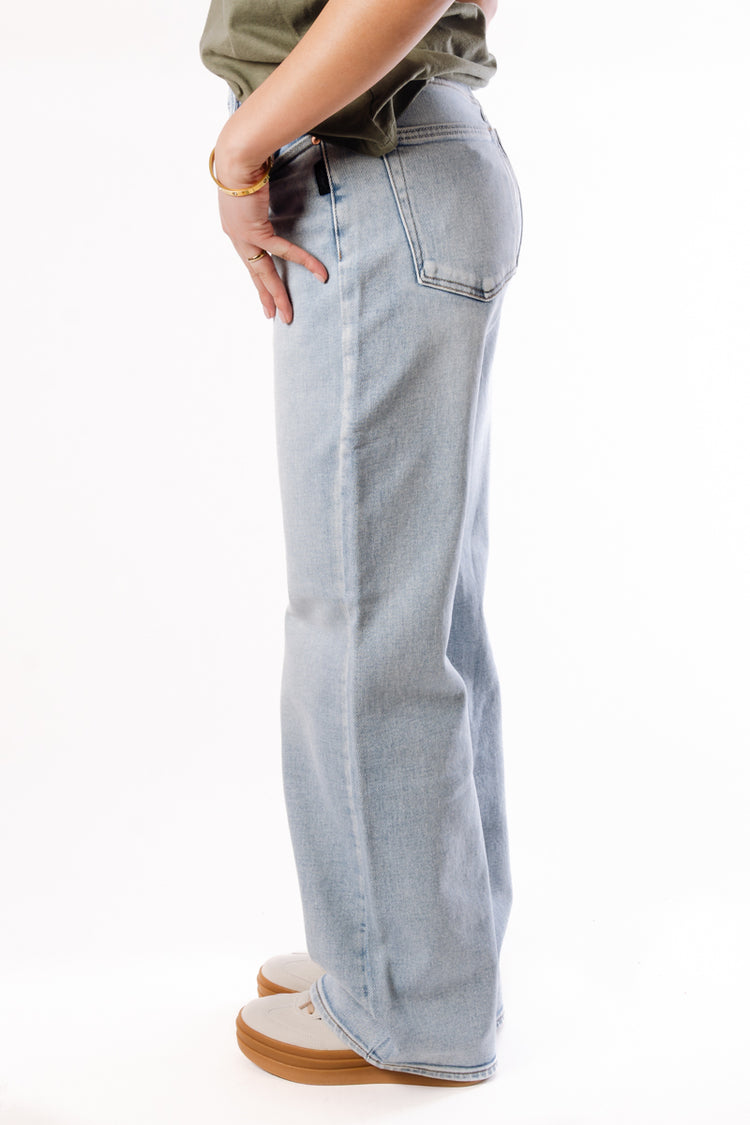 Highly Desirable High Rise Trouser Leg Jeans - 31