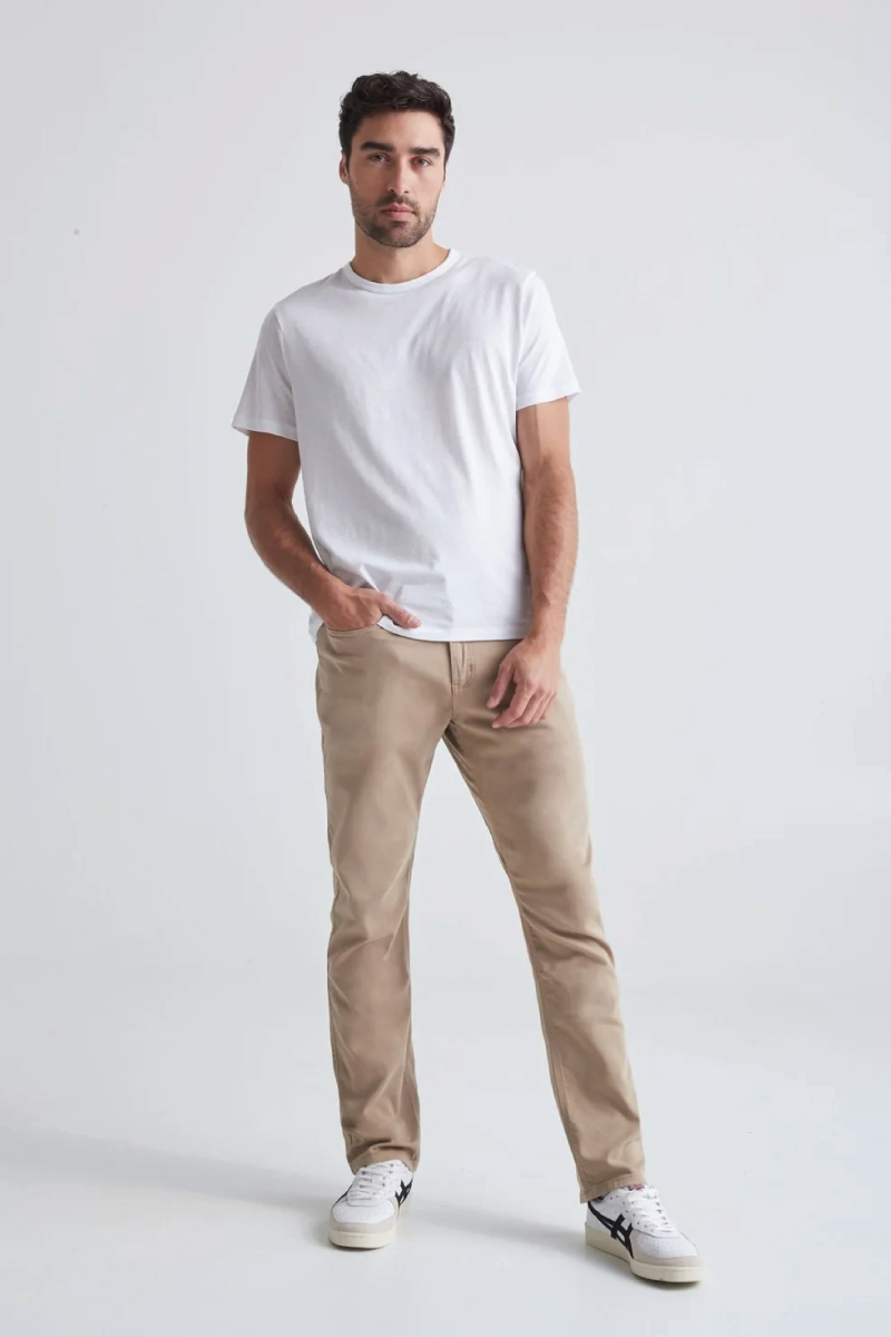 No Sweat Relaxed Taper Jeans