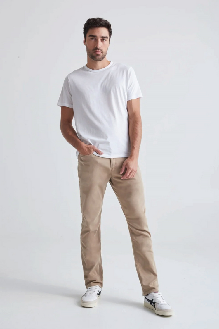 No Sweat Relaxed Taper Jeans