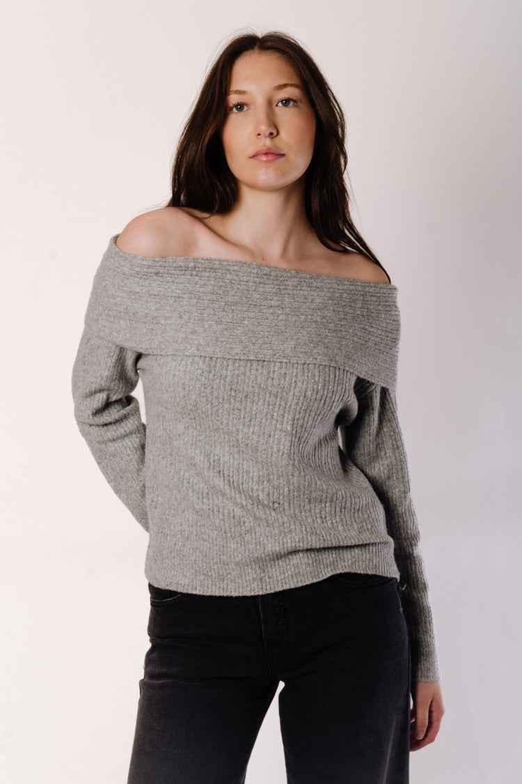 Off-The-Shoulder Sweater - FLT