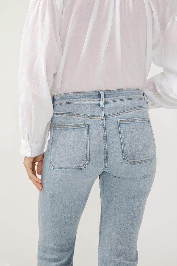 Suki Mid Rise Flare Jeans - 31