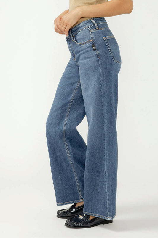 Suki Mid Rise Wide Leg Jeans - 33