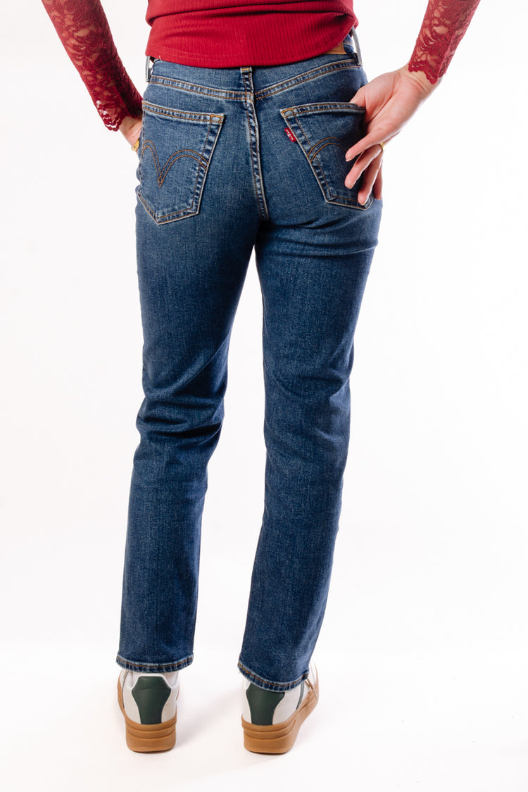 Wedgie Straight Fit Jeans - 28