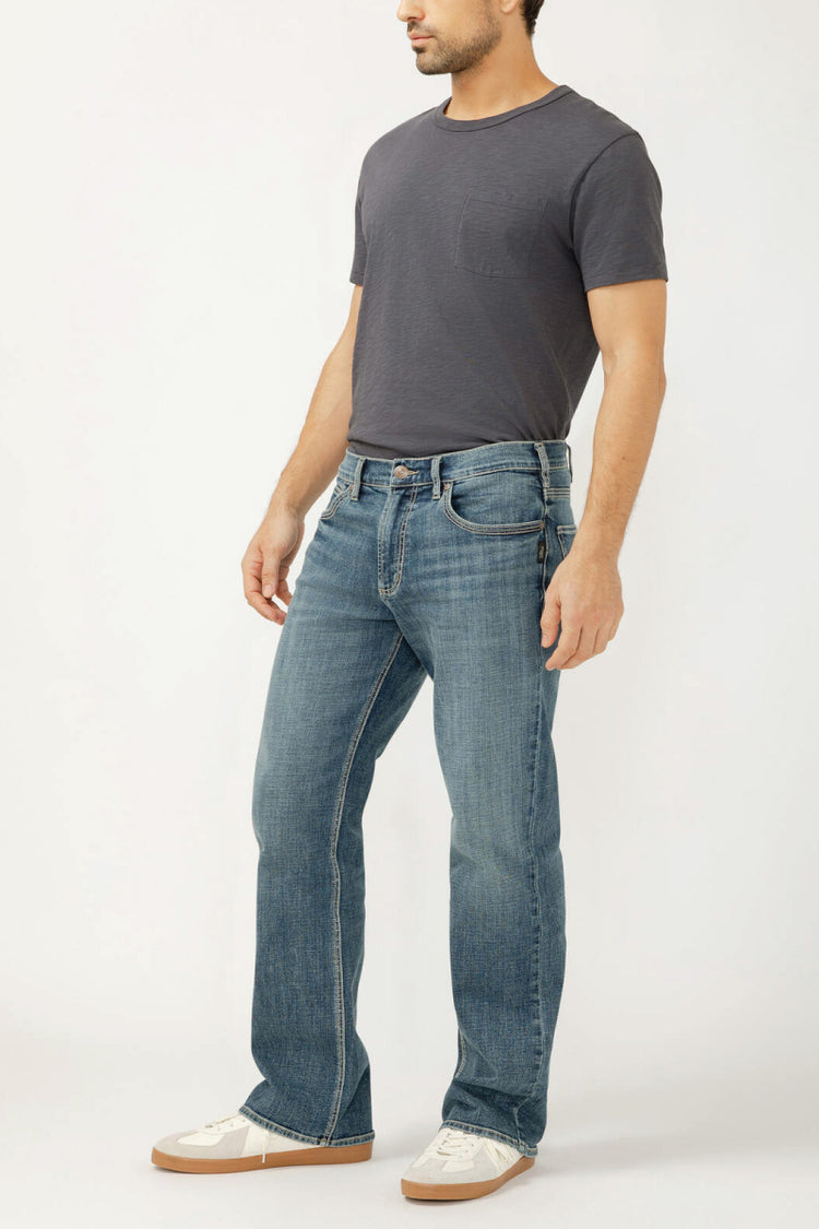 Zac Relaxed Fit Straight Leg Jeans - 32