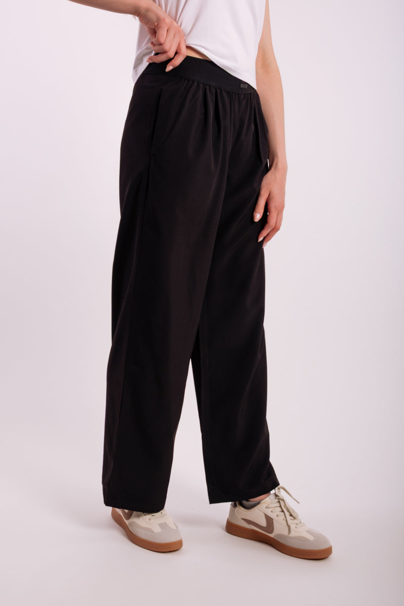 Art & Motion Lightweight Pants - BLK