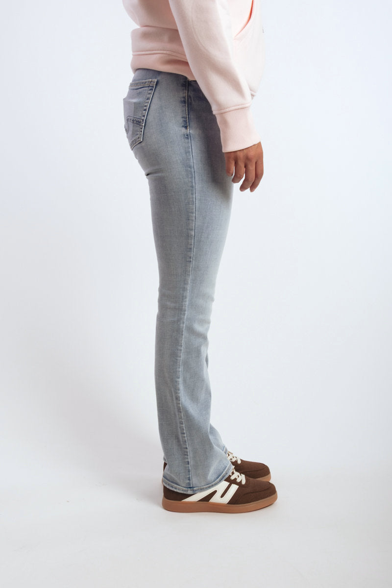 Avery Slim Bootcut Jeans - 31