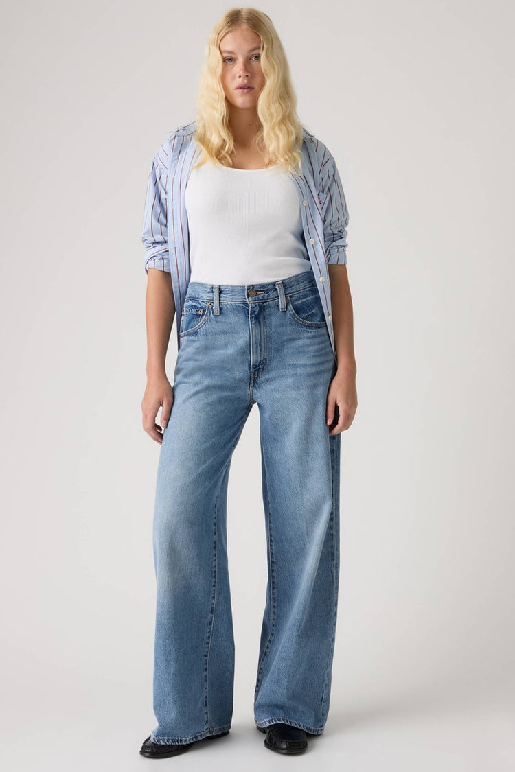 Cinch Wide Leg Lightweight Jeans - 31