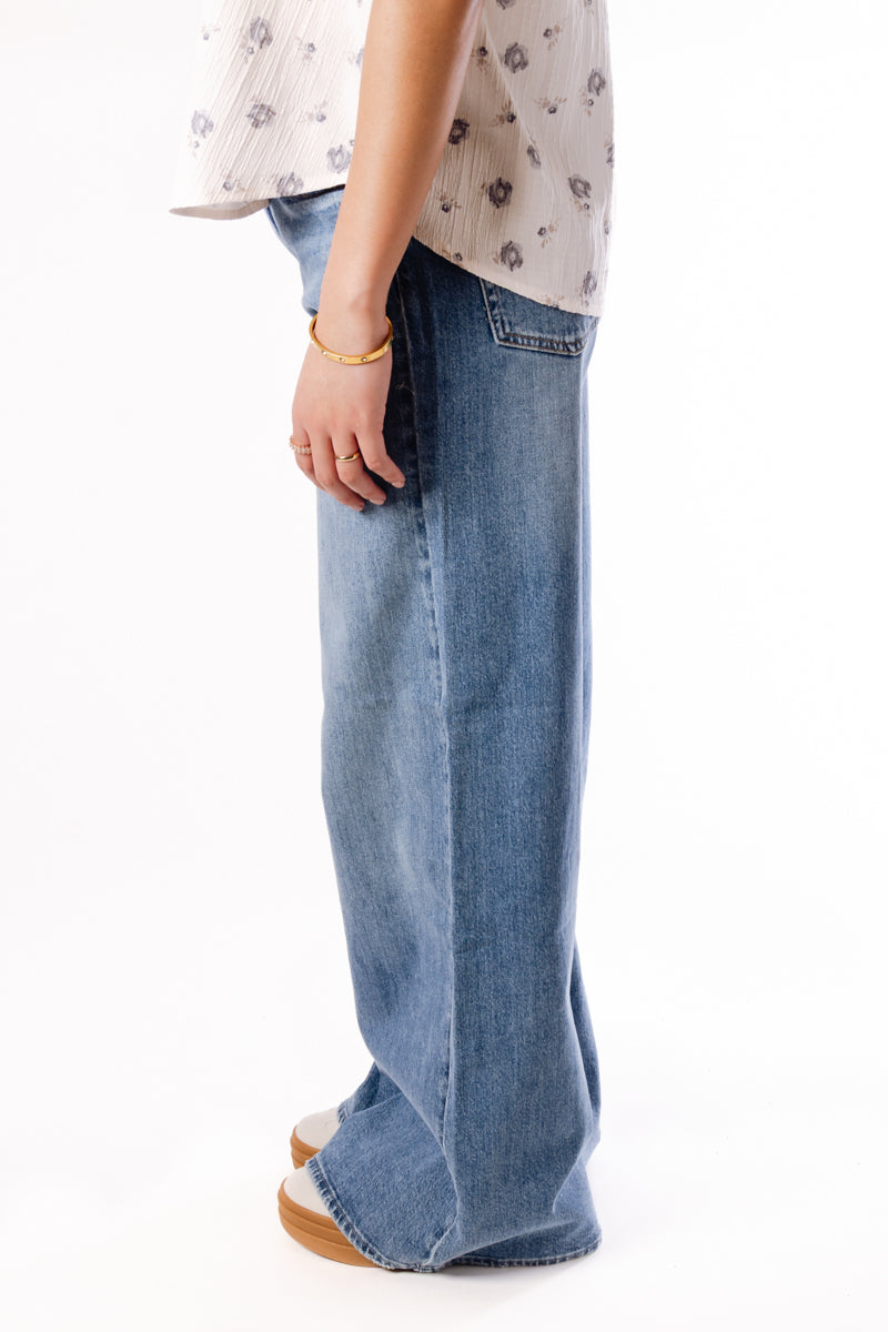 Highly Desirable Ultra Wide Leg Jeans - 31
