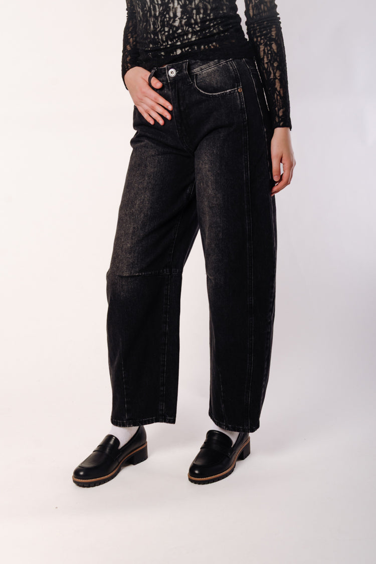 Jacqueline Barrel Leg Jean - VBK
