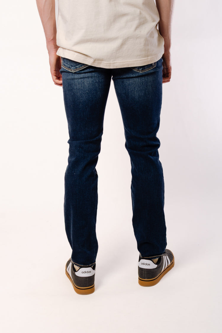 Konrad Slim Straight Jeans