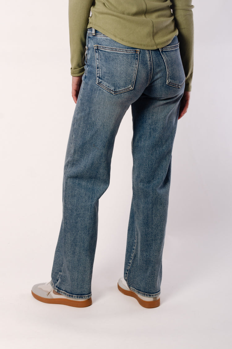 Loose & Low Straight Jeans - 33