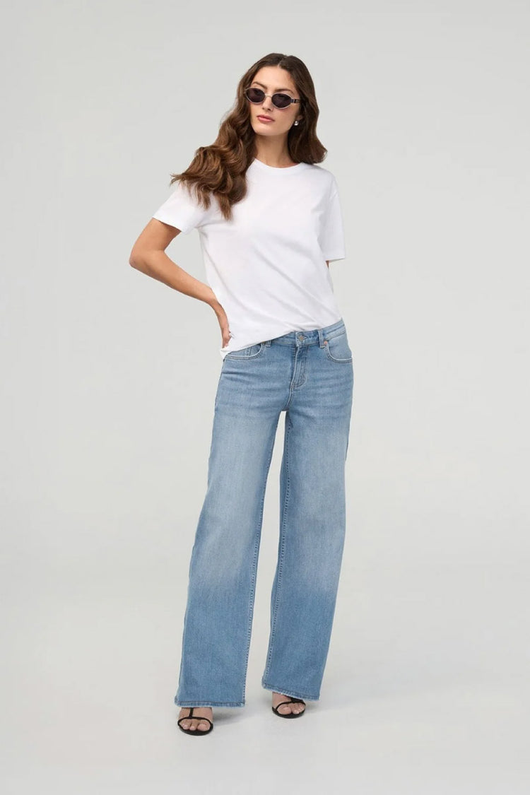 Performance Denim+Mid Rise Loose Straight Jeans - 32