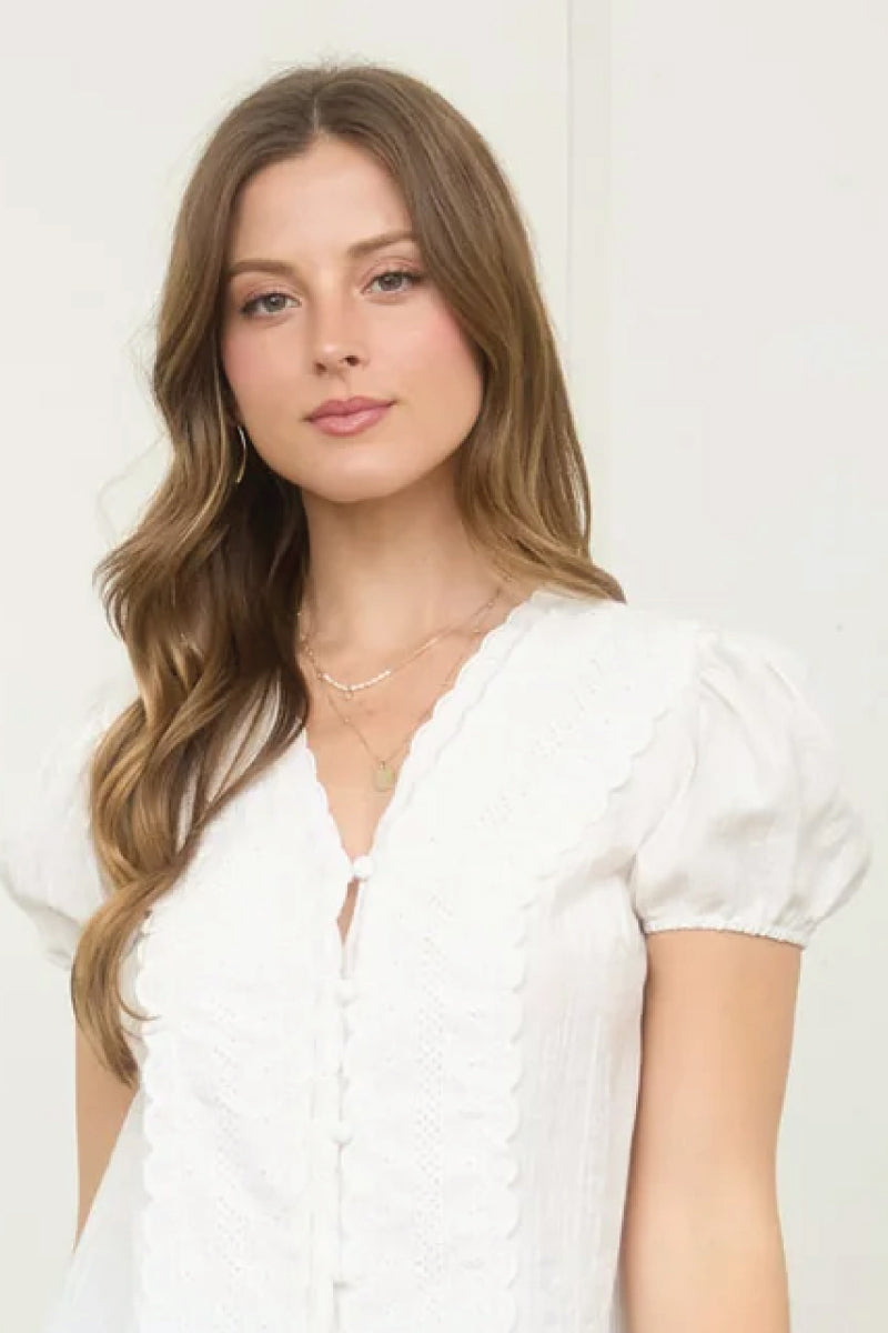 Scallop Lace Puff Top - WHT