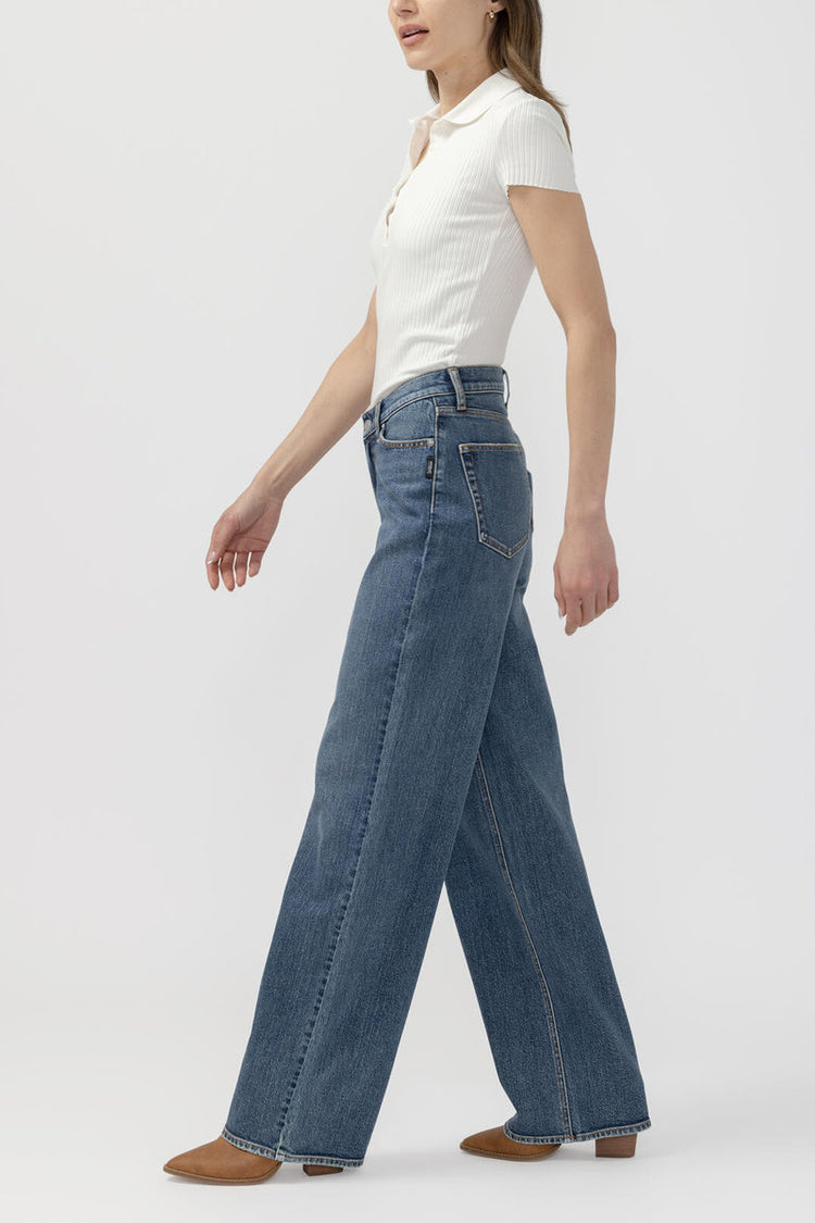 V-Front Wide Leg Jeans - 31