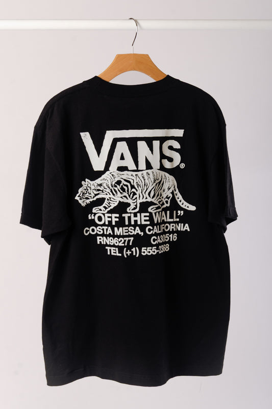 Sneaky Tee - BLK