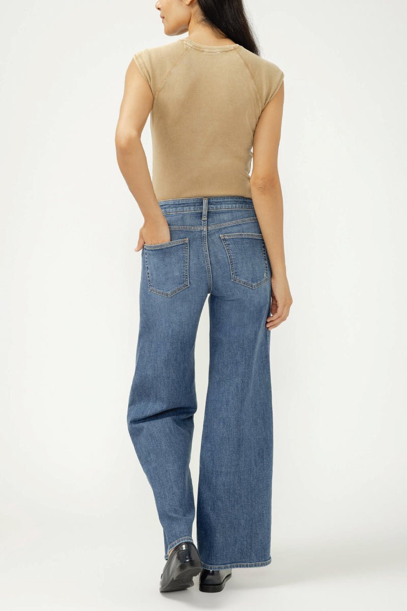 Suki Mid Rise Wide Leg Jeans - 33