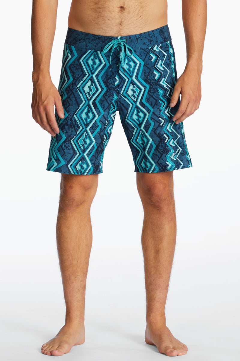 Sundays Airlite Performance Boardshorts - BHZ