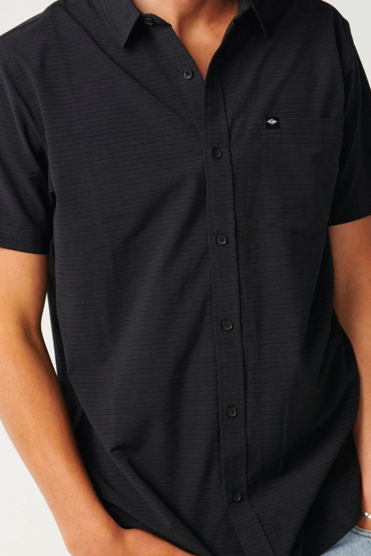 Surf Tech Short Sleeve Shirt - BLK